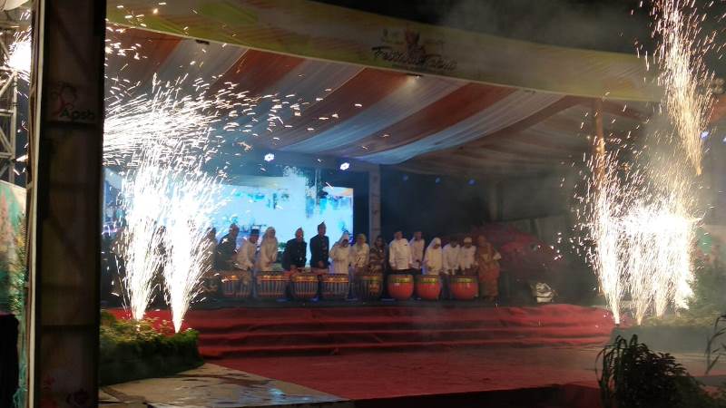 Menpar Arif Yahya Tutup Festival Tabut Bengkulu 2018