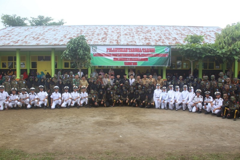 Plt Gubernur Lantik  Taruna SMKN 3 Rejang Lebong