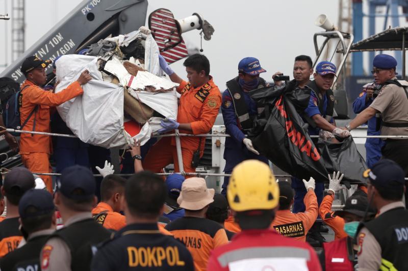 Dugaan Sementara Basarnas,  Korban Berada di Badan Pesawat