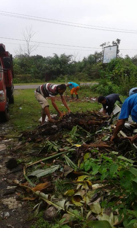 Warga Masih Buang Sampah Sembarangan