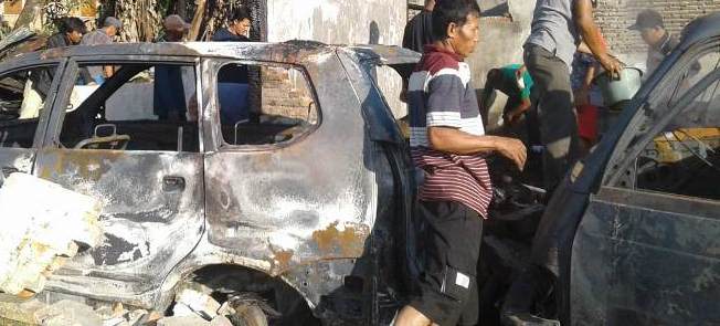 Rumah,Mobil dan Motor Ludes Terbakar Kerugian Capai Setengah Miliar