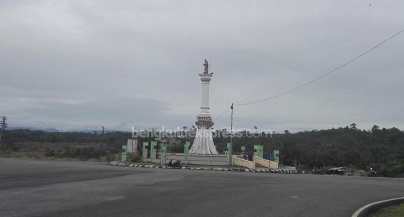 65 Titik Median Jalan Diusulkan