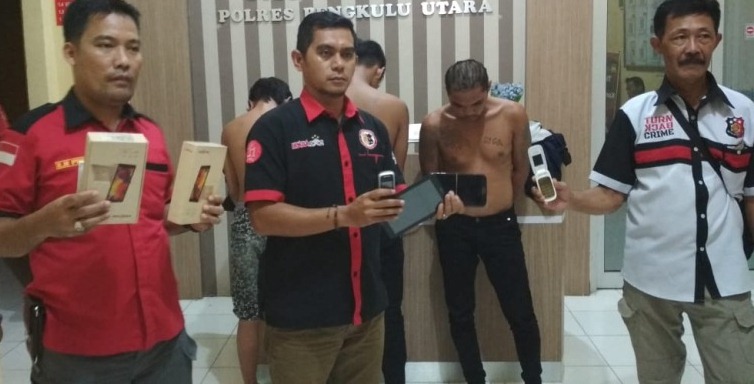 Tiga Pelaku Curat Diringkus