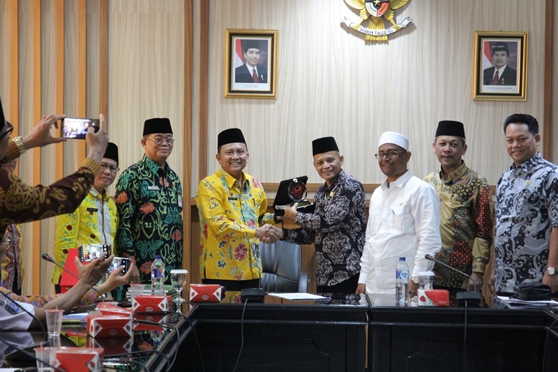 DPRD Kalbar Pelajari  Embarkasi Haji Antara