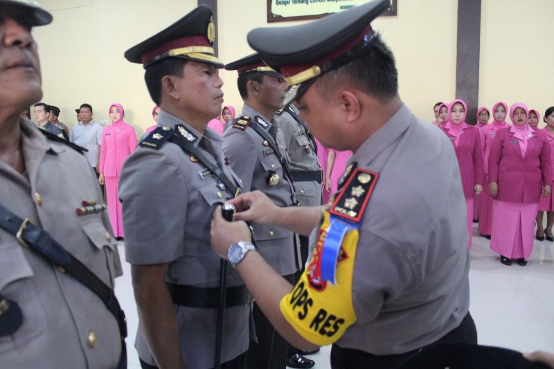 Dua Pejabat Polres Sertijab