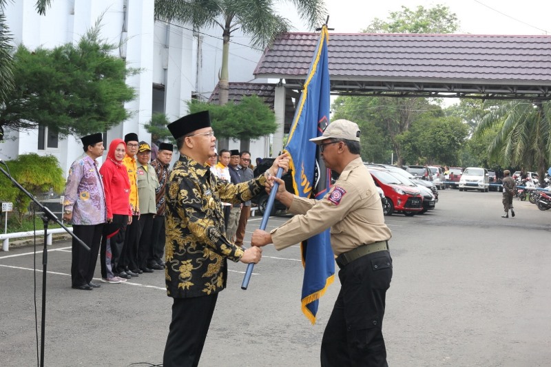 Tagana Bantu Korban  Tsunami Lampung