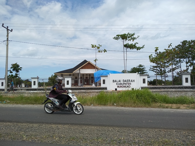 Pembangunan Balai Daerah Diadendum