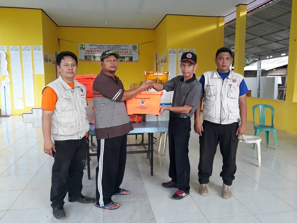 BPBD Salurkan Bantuan Banjir