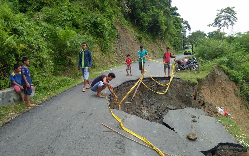 Jalan Provinsi 3 Kali Amblas