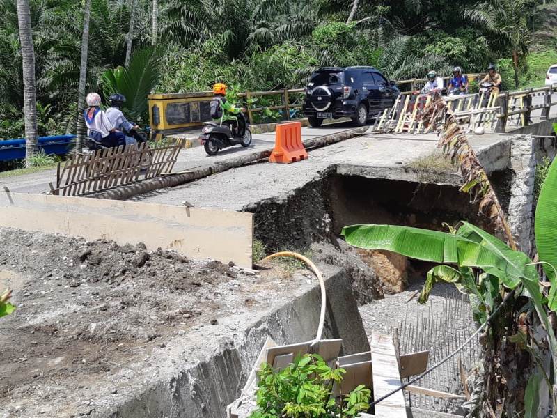 Rp 450 Juta untuk Jembatan Palak Sarak