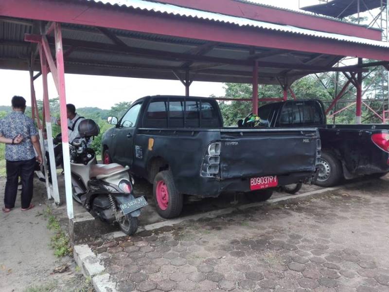 Tak Dirawat, Tiga Mobil Desa ‘Ditarik’