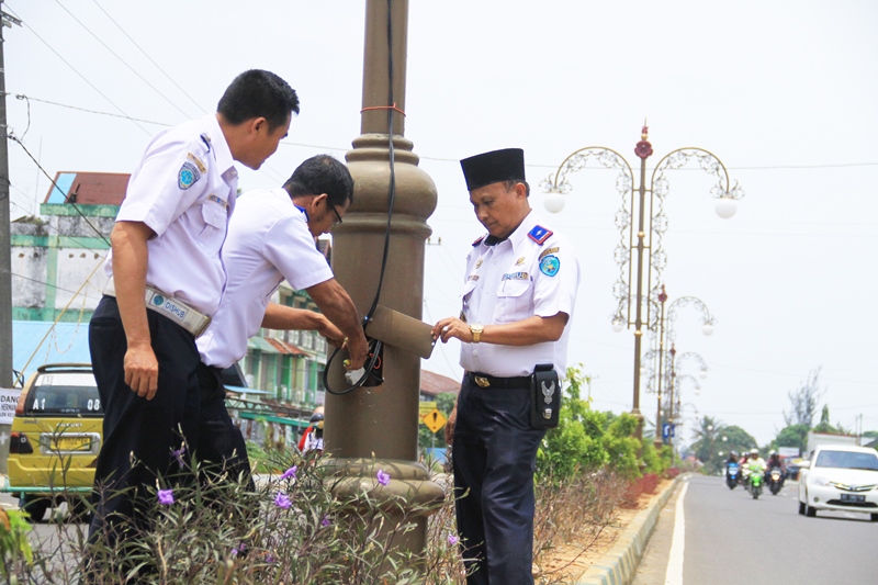 Pemkot Pasang 10 Ribu Lampu Jalan