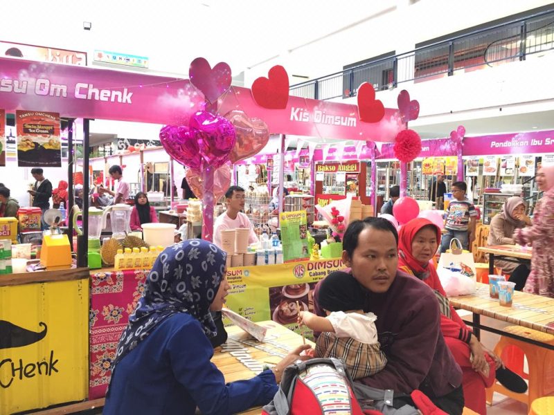 Kampoeng Kuliner BenMall Hadirkan Nuansa Romantic Kuliner