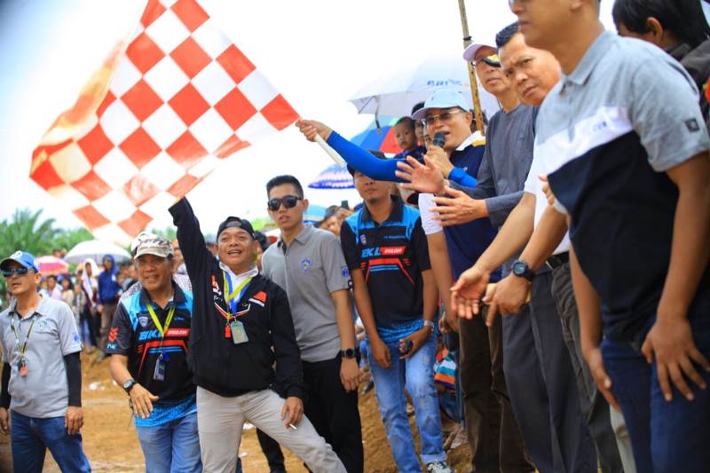 Open Road Race dan Grasstrack Bupati Cup 2019 Sukses