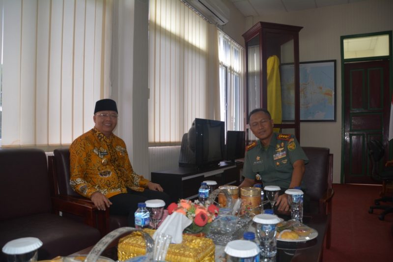 Sambangi Makorem 041/Gamas, Gubernur Bengkulu Koordinasi Agenda Nasional