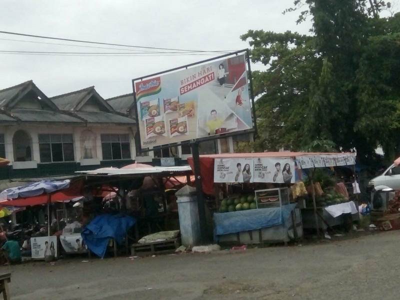 Pedagang Dukung Jadikan Ampera Pasar Modern