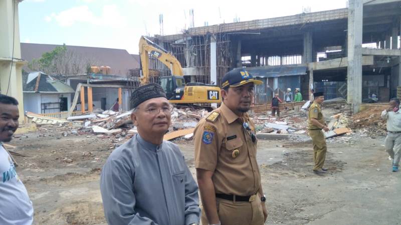 Dinas PUPR Bantu Robohkan Masjid