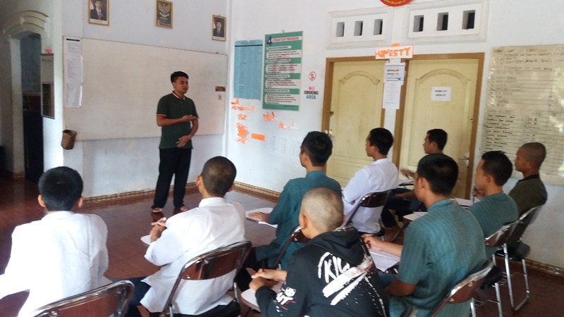 Mengunjungi Rumah Rehabilitasi Anugrah Bengkulu