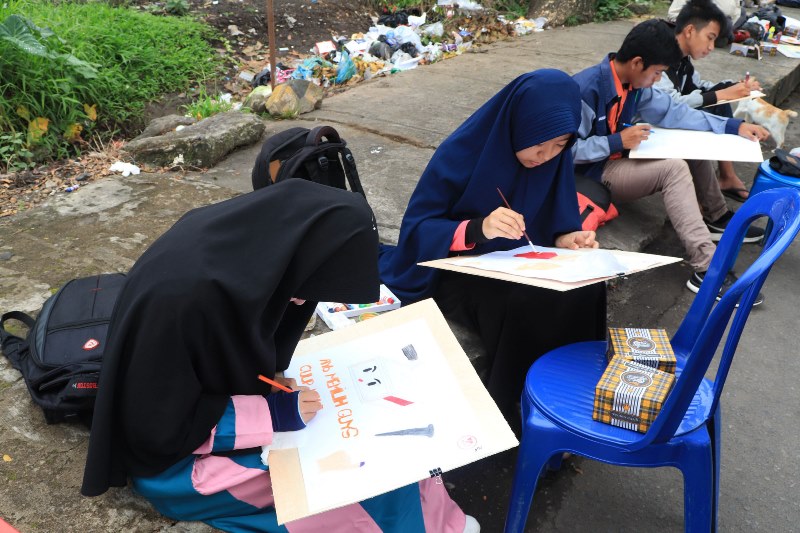 Sosialisasi Pemilu, dengan Lomba Lukis Poster