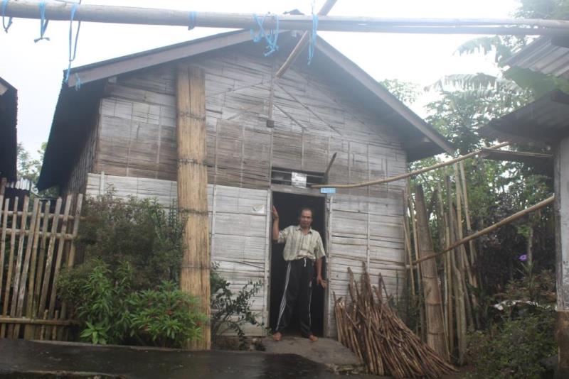 Puluhan Warga Tinggal,  di Rumah Tak Layak Huni