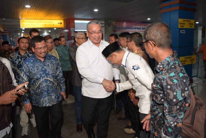 Mendes PDTT Tutup Raker Pemdes sebagai Provinsi Kepulauan Riau