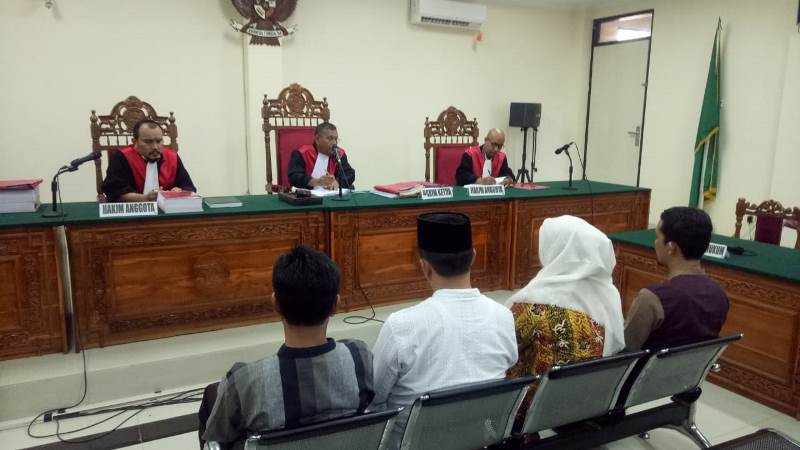 Sidang Vonis Dana BK, Ditunda