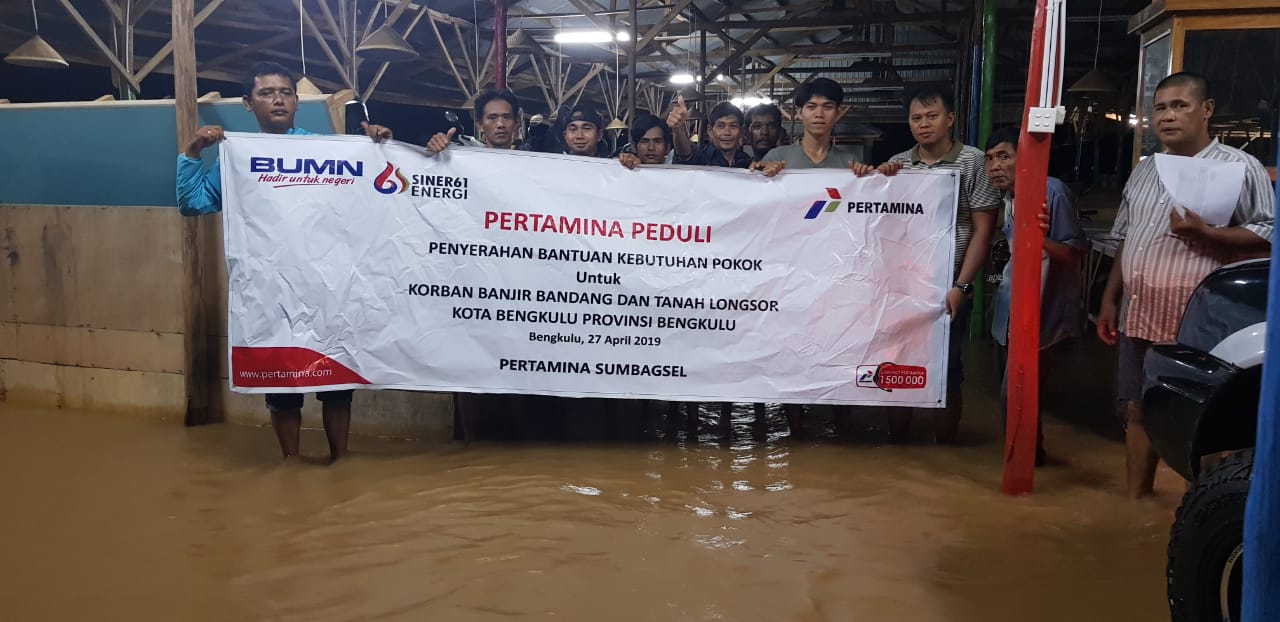 Pertamina Salurkan Bantuan Bagi Korban Banjir Bengkulu