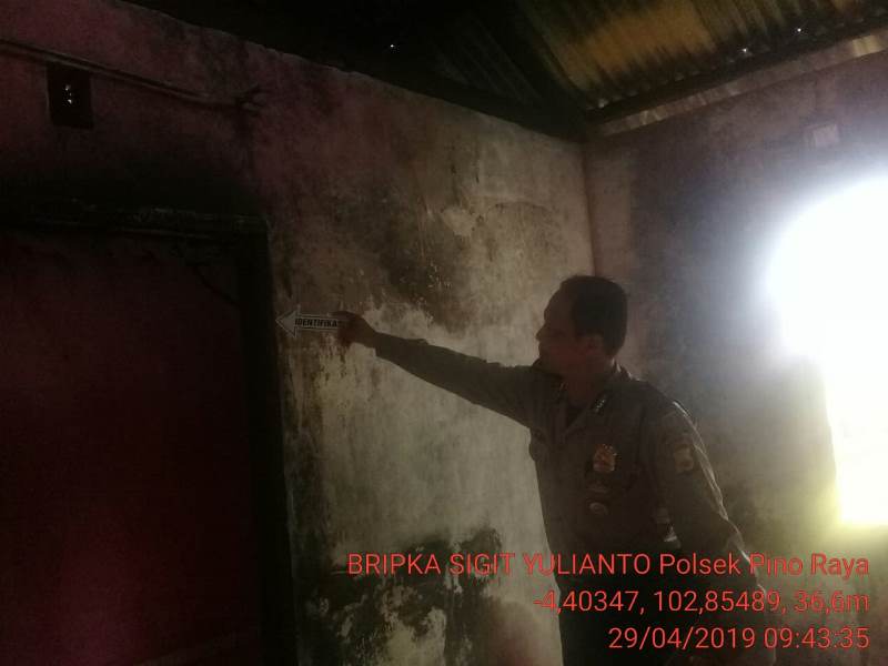 Rumah Petani Hangus Terbakar