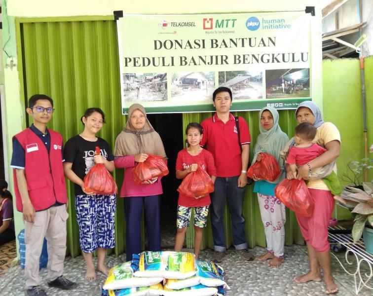 MTT dan PKPU Bantu Korban Banjir