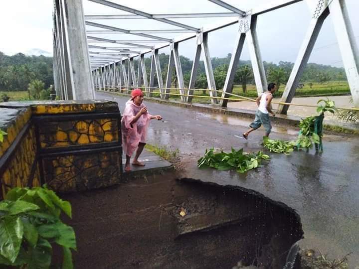 Diguyur Hujan Lebat, Jalan dan Jembatan di Bengkulu Utara Ambles