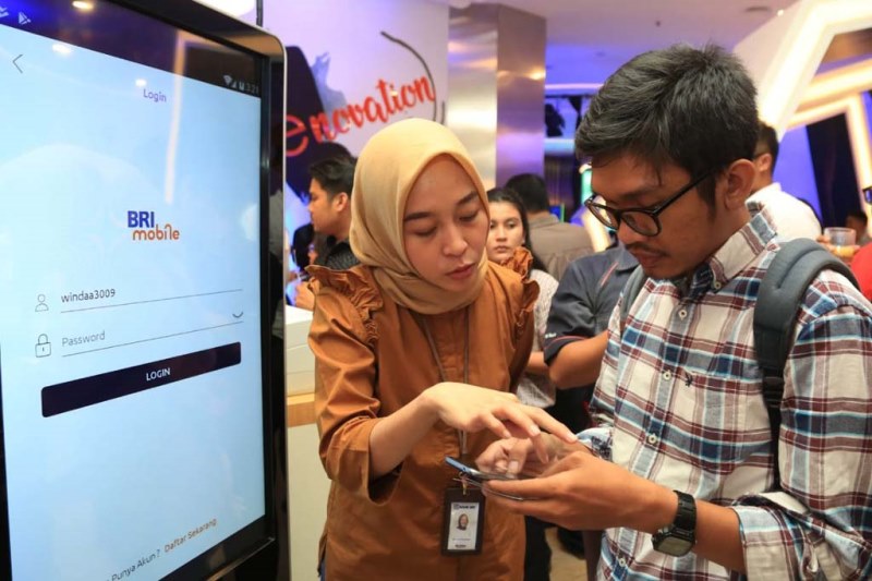 Buka Rekening Bank Cukup Via Smartphone