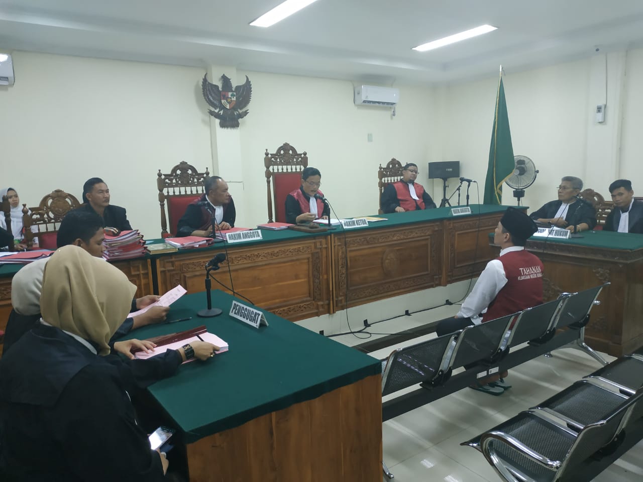 Terdakwa Pembunuh Isteri Hamil Jalani Sidang Perdana