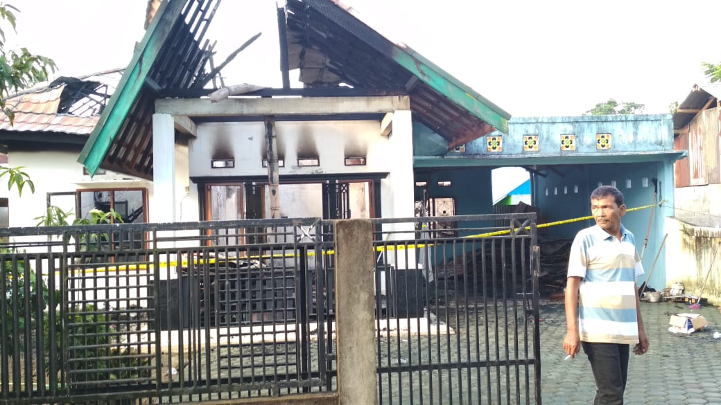 Rumah PNS PU Terbakar