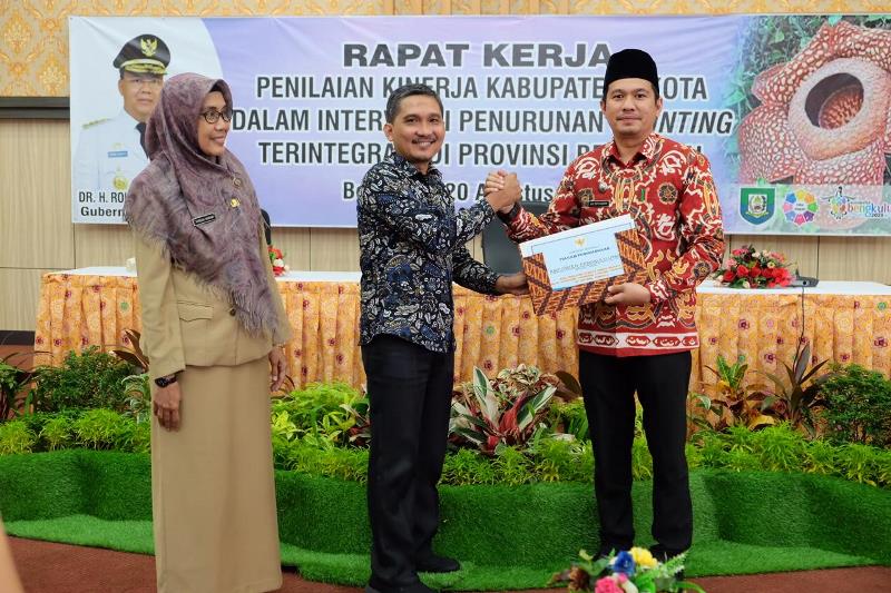 Raih Penghargaan Penurunan Stunting