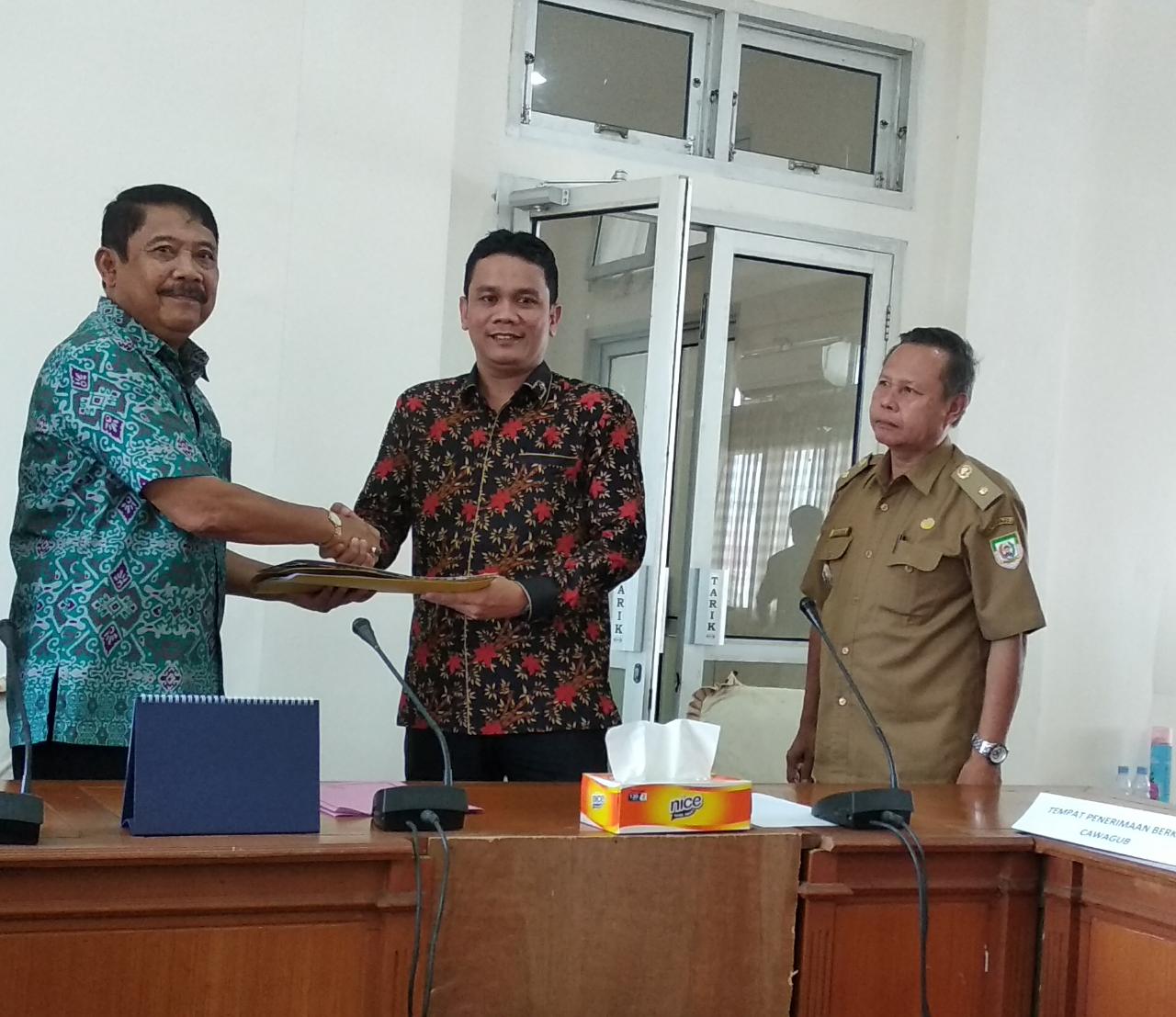 Dua Cawagub Bengkulu Serahkan Persyaratan ke Panpel