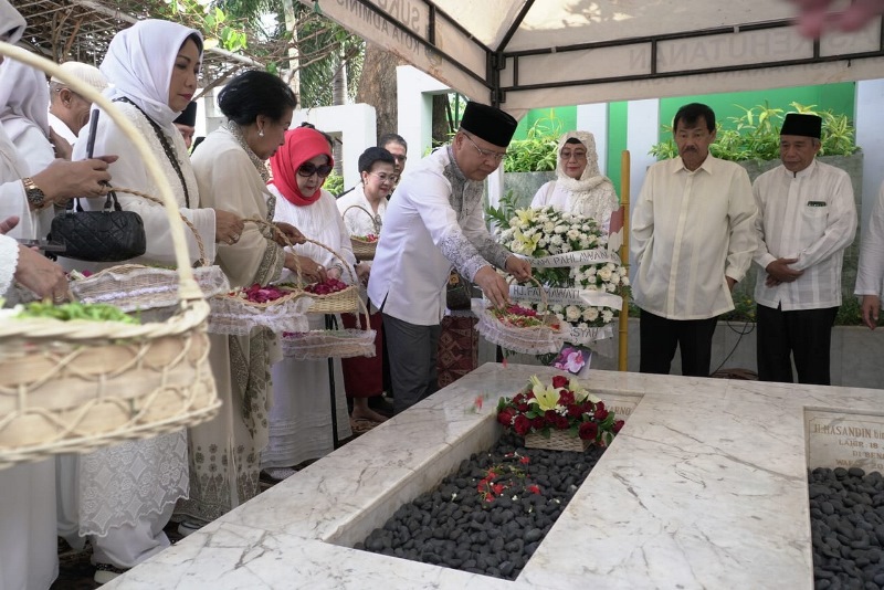 Gubernur Bengkulu Ziarah ke Makam Fatmawati