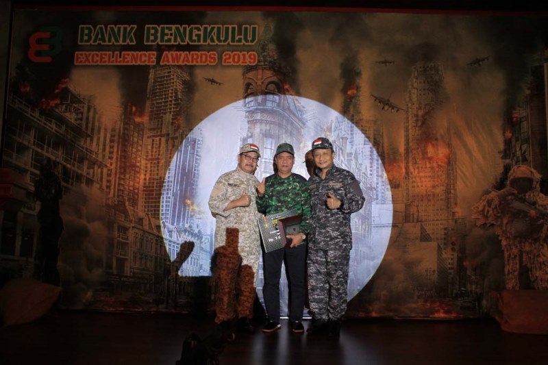 Bank Bengkulu Excellence Award 2019 : Beri Pernghargaan dan Apresisasi Karyawan Berprestasi