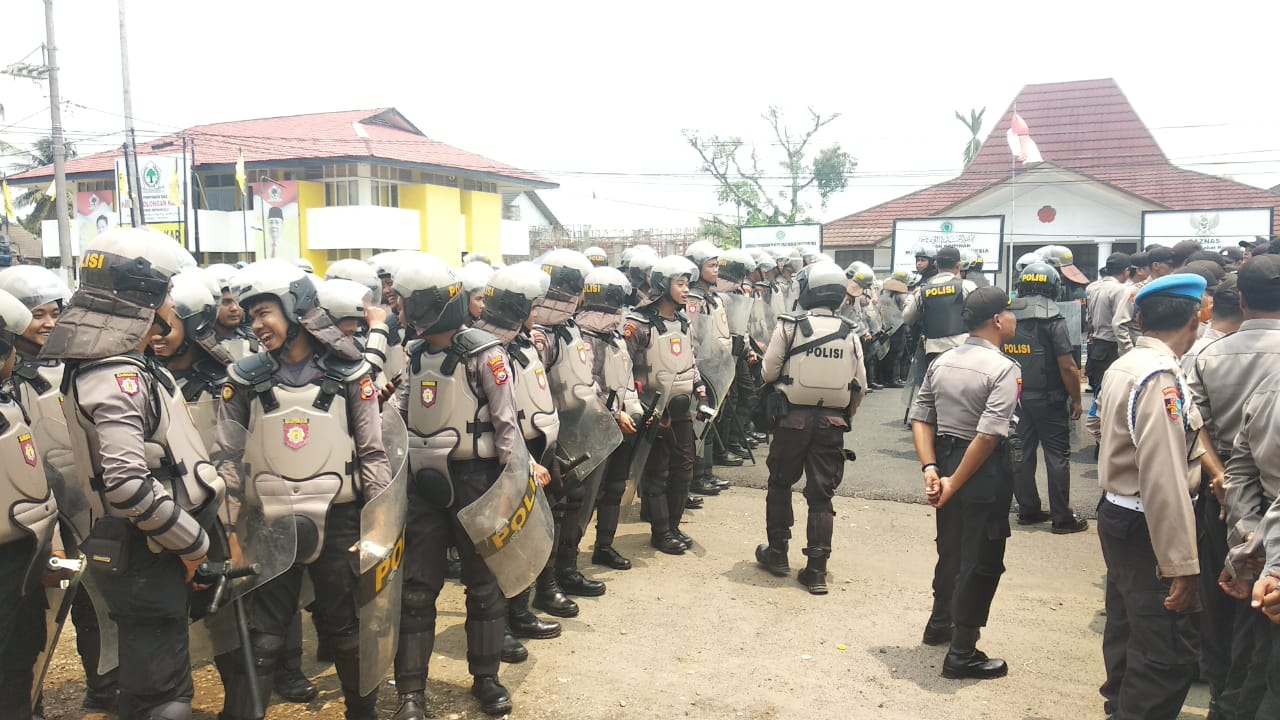 Sembilan Pleton Aparat Kepolisian Amankan Demo