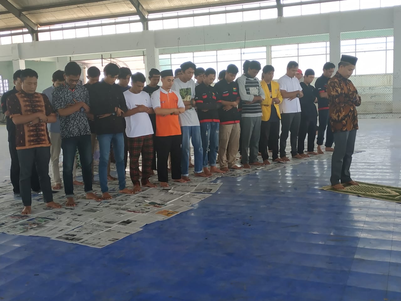 Mahasiswa Unived Salat Ghaib untuk Korban Demo di Sulawesi