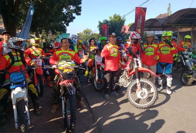 Ratusan Rider Trail Meriahkan BCARO