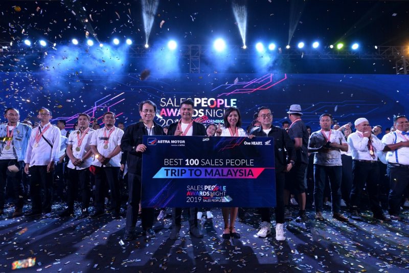 Apresiasi Sales People Terbaik, Astra Motor Ajak Tour ke Malaysia
