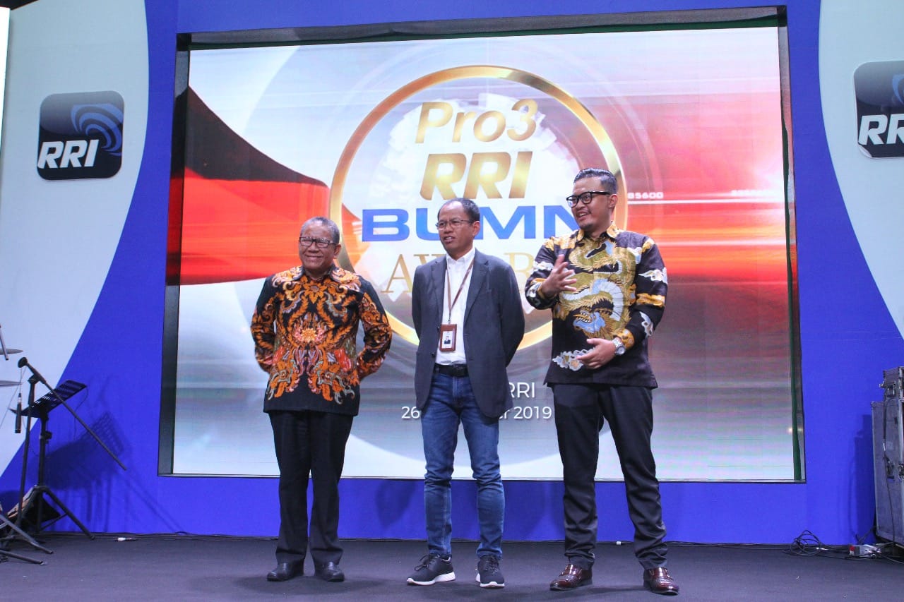 RRI dan Iconomics Research Berikan Penghargaan untuk 41 BUMN terbaik