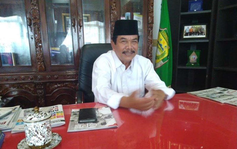 Suparto Ambil Formulir Cabup PDIP