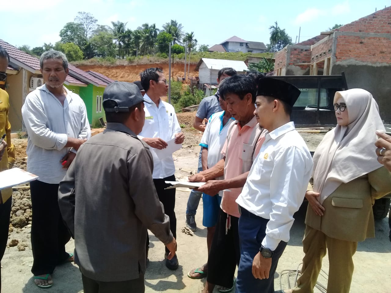 Tutup Jalan ke TPU dan Jadi Penyebab Longsor, Perumahan Ini Disidak Dewan