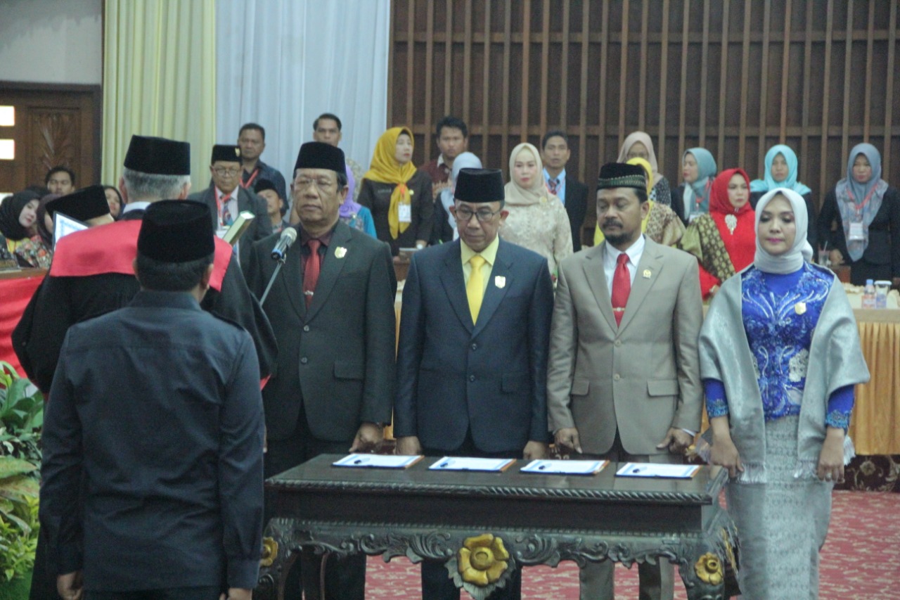 Unsur Pimpinan DPRD Provinsi Bengkulu Dilantik