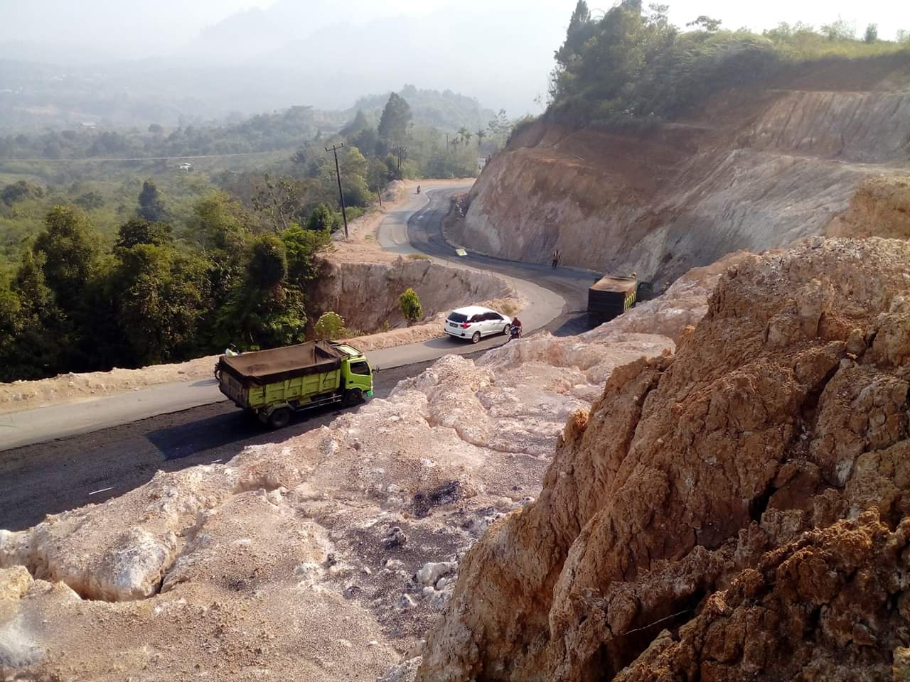 Peningkatan Jalan Selesai Tepat Waktu Akses Jalan Menuju Objek Wisata