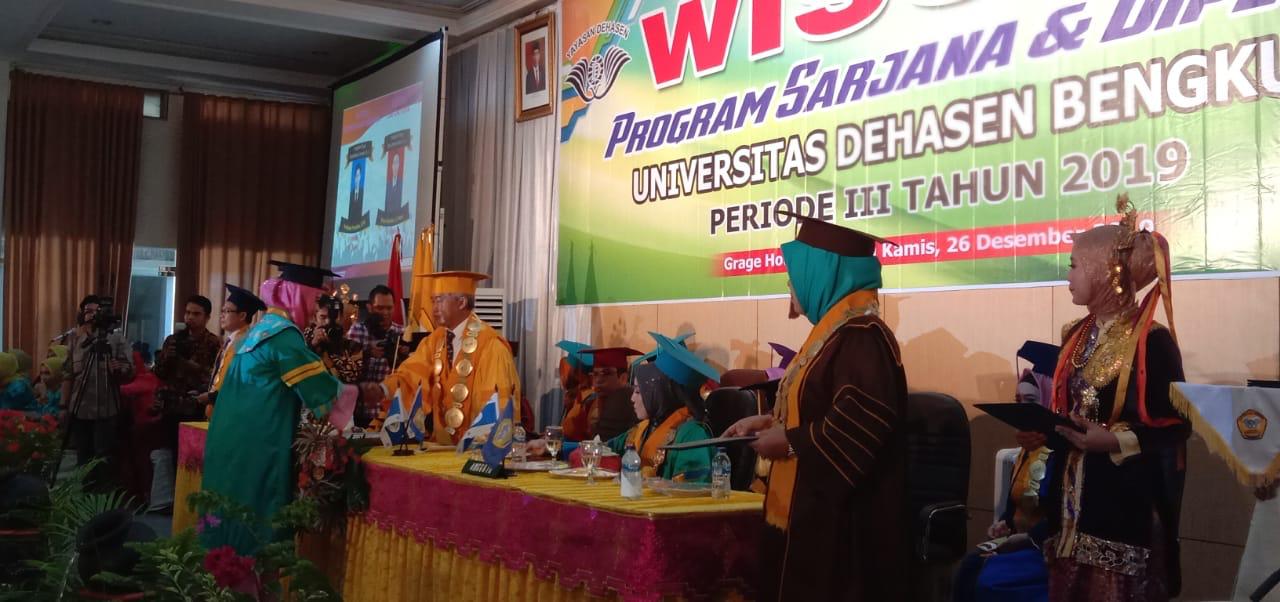 Unived Wisuda 224 Mahasiswa