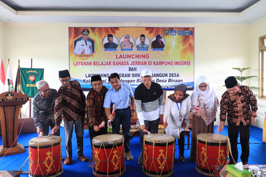 Gubernur Launching Program SMK Membangun Desa