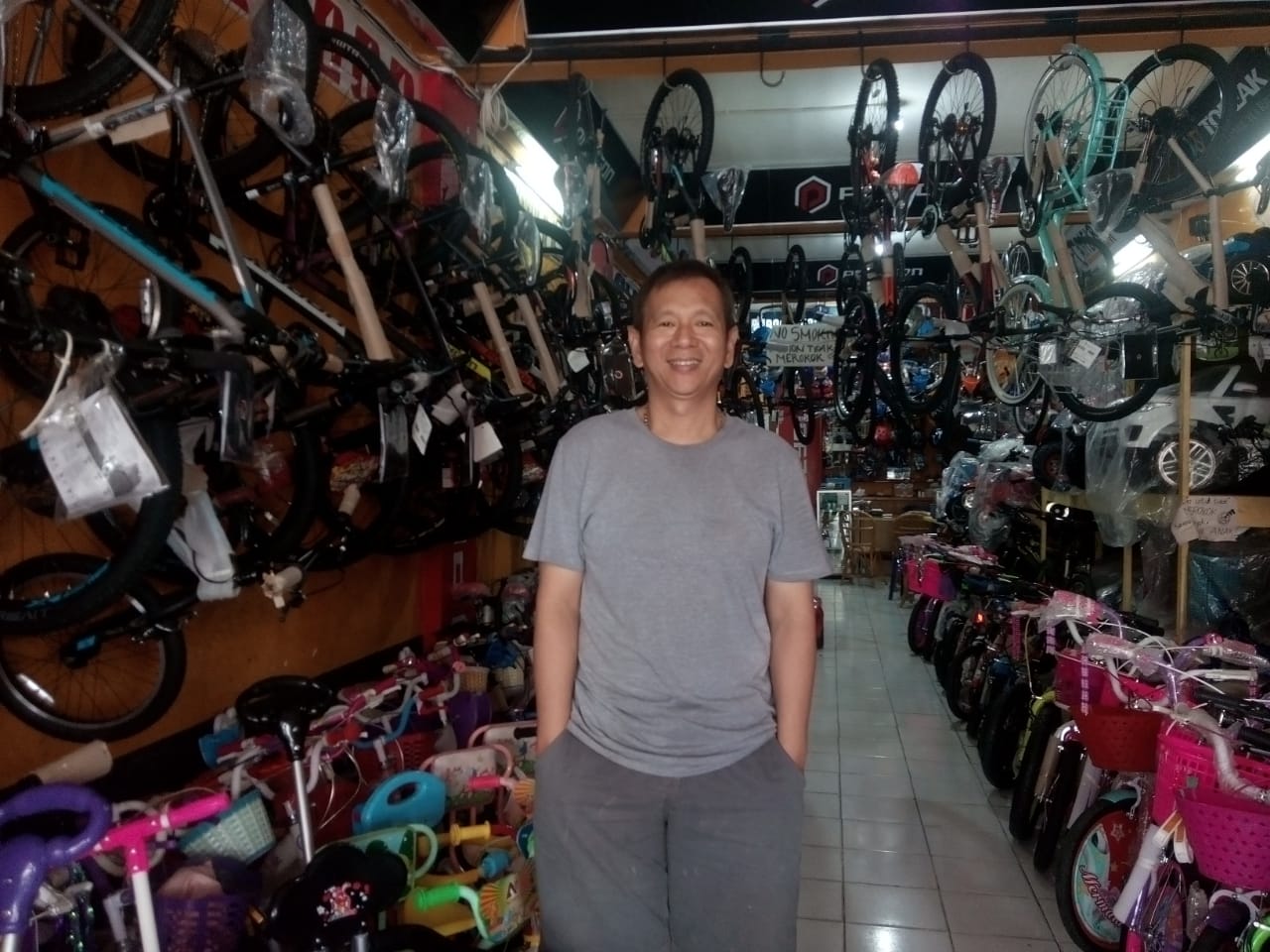 Toko Sepeda Gunung Mas, Jual Sepeda dan Aksesoris Terlengkap  di Kota Bengkulu