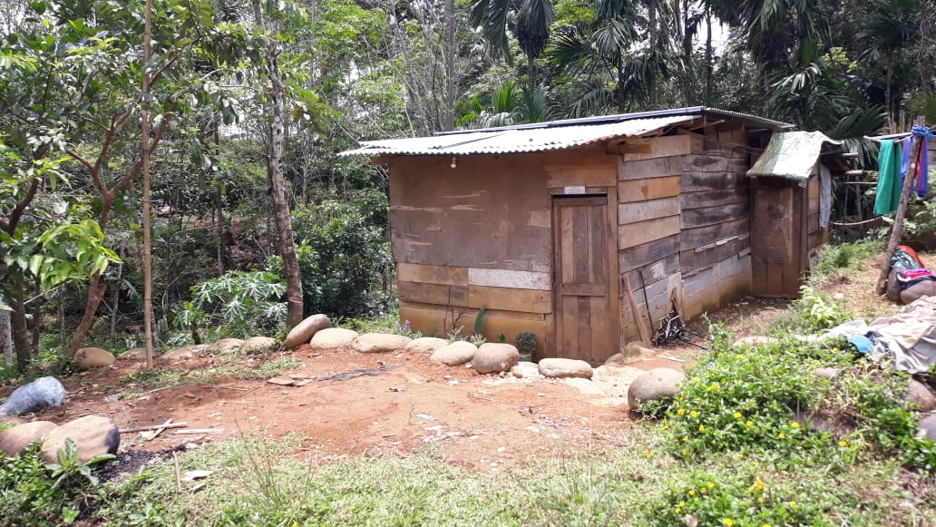 Berharap Dapat Bantuan Bedah Rumah